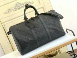 Picture of Louis Vuitton Mens Bags _SKUfw111199709fw